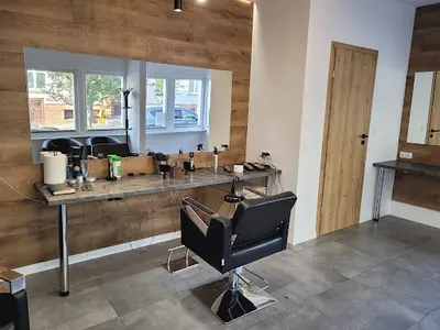 Salon Fryzjerski - Męskie Cięcie - Fryzjer Słupsk